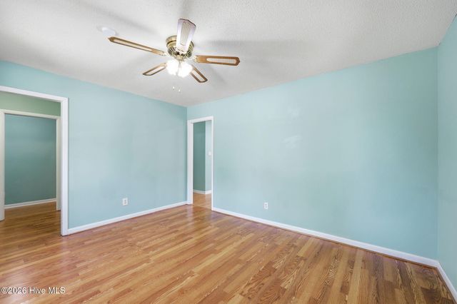 5987 Brookcliff Road, Fayetteville, NC 28304