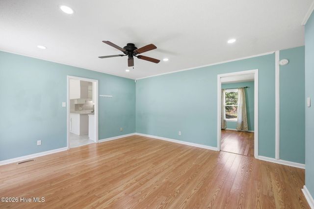 5987 Brookcliff Road, Fayetteville, NC 28304