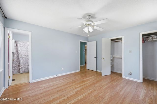 5987 Brookcliff Road, Fayetteville, NC 28304
