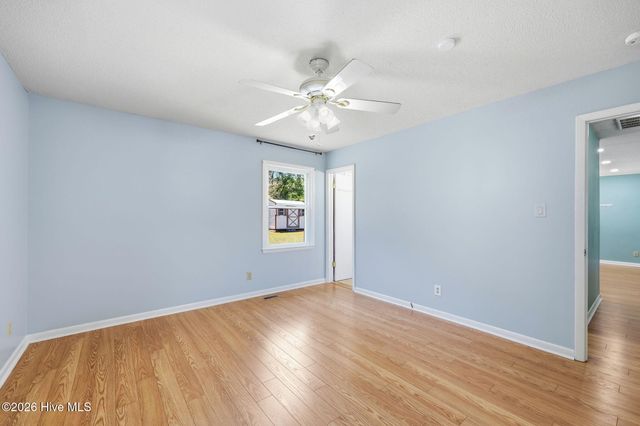 5987 Brookcliff Road, Fayetteville, NC 28304