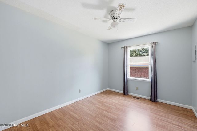 5987 Brookcliff Road, Fayetteville, NC 28304