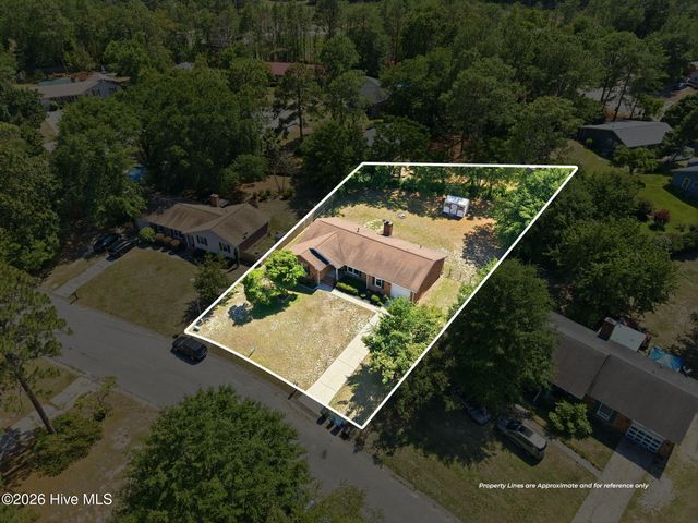 5987 Brookcliff Road, Fayetteville, NC 28304