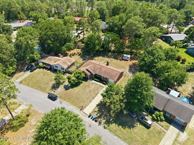 5987 Brookcliff Road, Fayetteville, NC 28304
