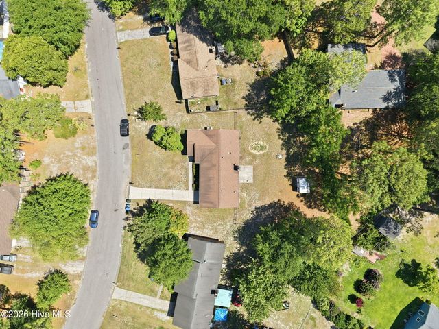 5987 Brookcliff Road, Fayetteville, NC 28304