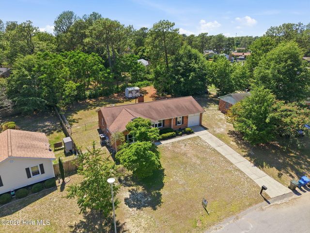 5987 Brookcliff Road, Fayetteville, NC 28304