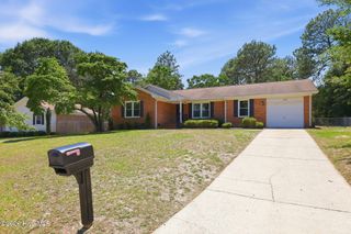 5987 Brookcliff Road, Fayetteville, NC 28304