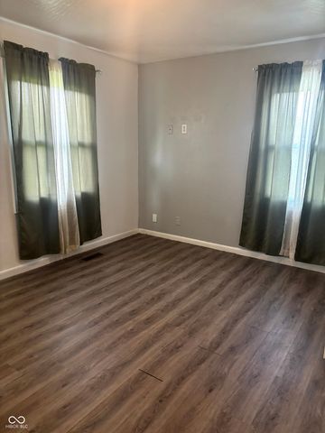 6957 E Old State Road, Mooresville, IN 46158