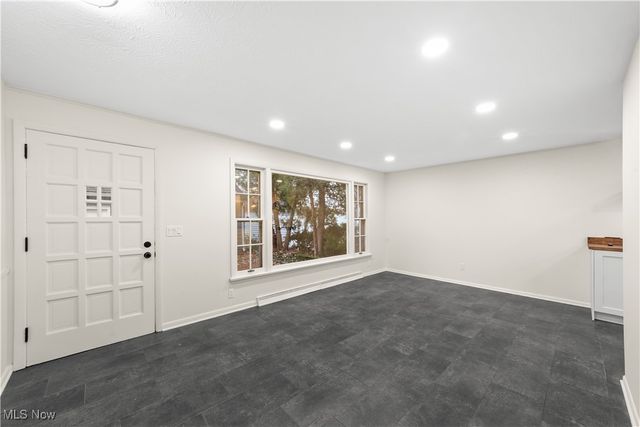 320 Missouri Avenue, Lorain, OH 44052