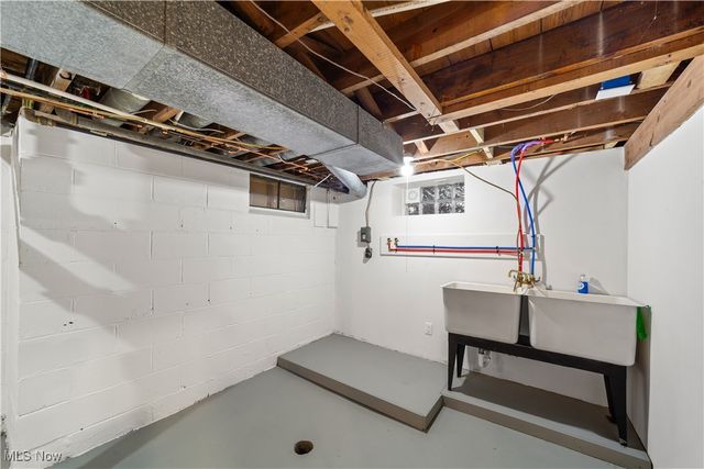 320 Missouri Avenue, Lorain, OH 44052