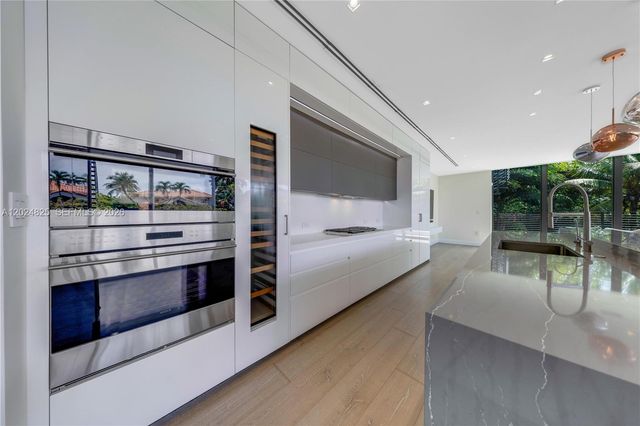 420 N Hibiscus Drive, Miami Beach, FL 33139