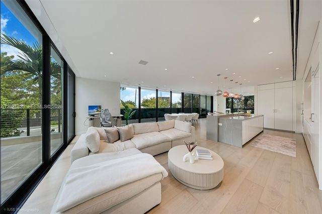 420 N Hibiscus Drive, Miami Beach, FL 33139