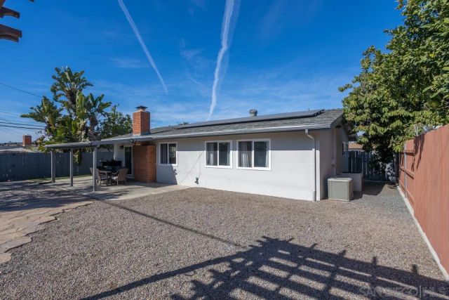 8511 Fensmuir St, San Diego, CA 92123