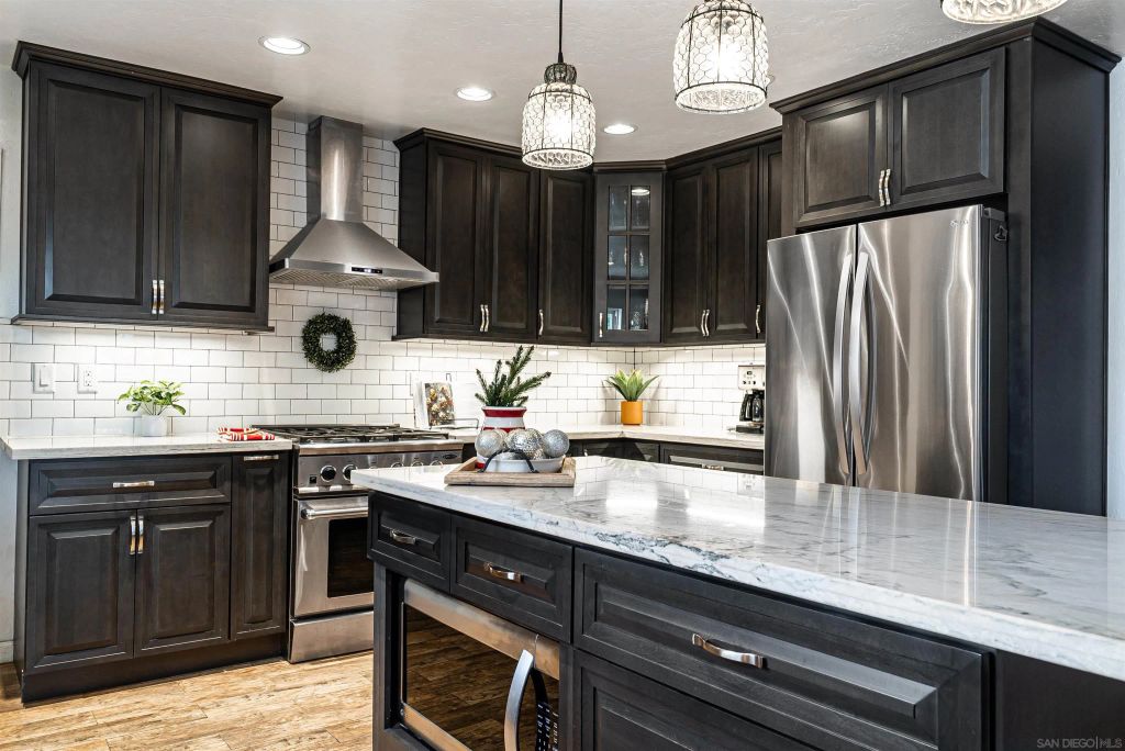 8511 Fensmuir St, San Diego, CA 92123