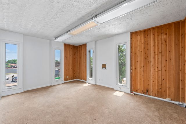 7227 W 127TH Street, Palos Heights, IL 60463