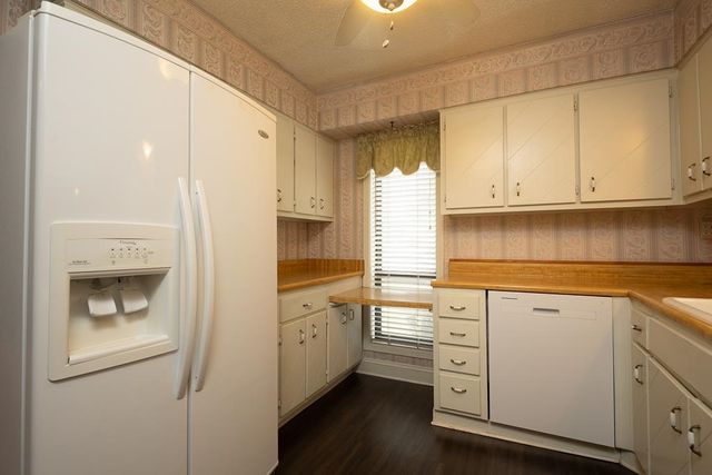 4395 CEDAR PARK DR, Memphis, TN 38141