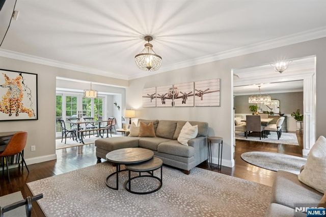 1015 High Mountain Road, Franklin Lakes, NJ 07417