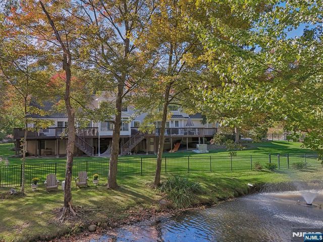 1015 High Mountain Road, Franklin Lakes, NJ 07417