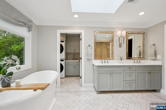 1015 High Mountain Road, Franklin Lakes, NJ 07417