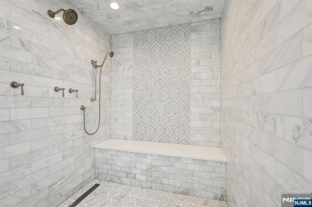 1015 High Mountain Road, Franklin Lakes, NJ 07417
