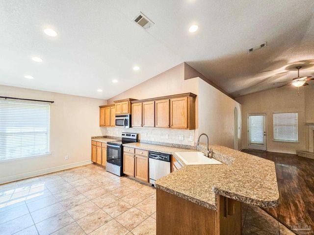 6305 Parakeet Trl, Pensacola, FL 32503