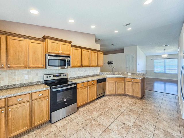 6305 Parakeet Trl, Pensacola, FL 32503