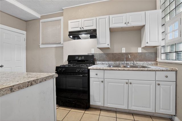 158 Ormsby Ave, Mt Oliver, PA 15210