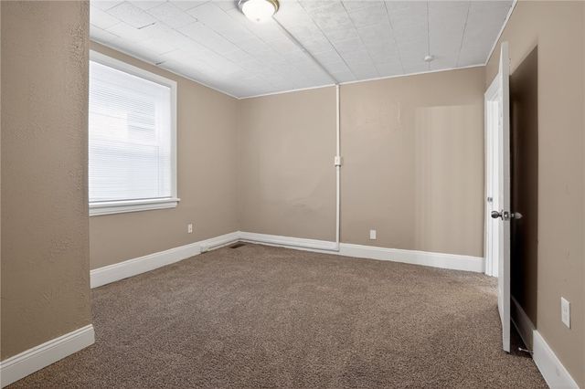 158 Ormsby Ave, Mt Oliver, PA 15210