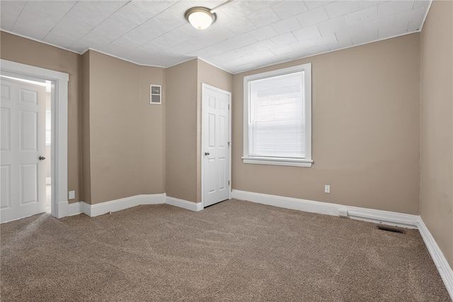 158 Ormsby Ave, Mt Oliver, PA 15210