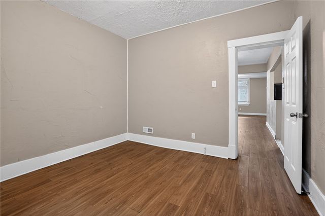 158 Ormsby Ave, Mt Oliver, PA 15210