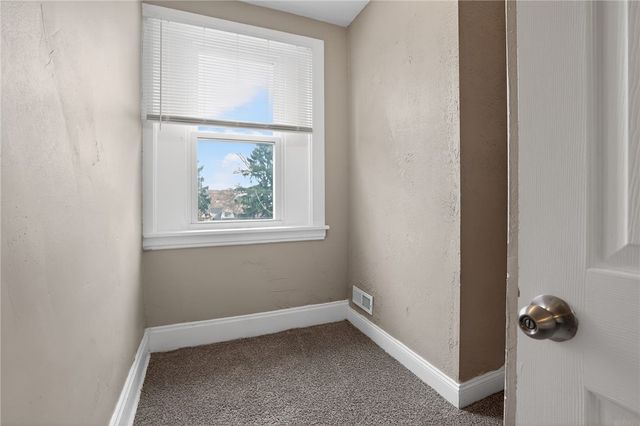 158 Ormsby Ave, Mt Oliver, PA 15210