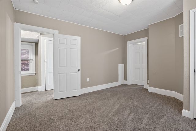 158 Ormsby Ave, Mt Oliver, PA 15210