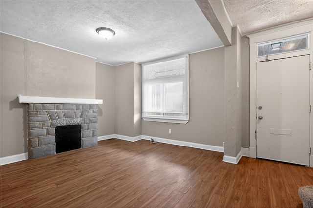 158 Ormsby Ave, Mt Oliver, PA 15210