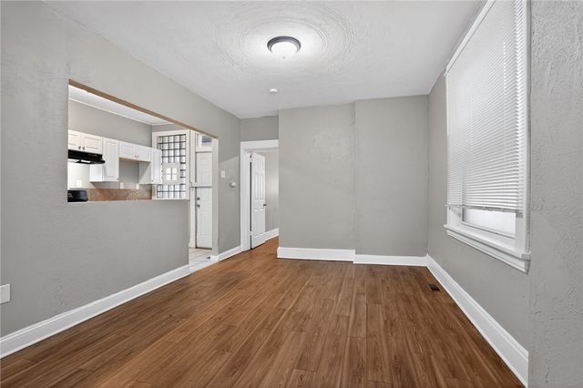 158 Ormsby Ave, Mt Oliver, PA 15210