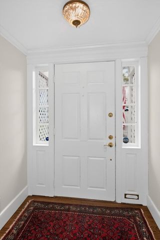 92 Woodlawn Ave, Wellesley, MA 02481