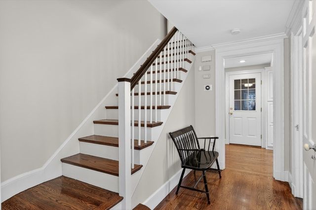 92 Woodlawn Ave, Wellesley, MA 02481