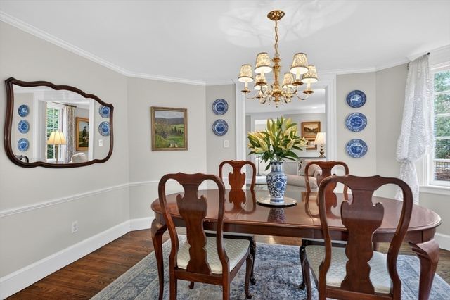 92 Woodlawn Ave, Wellesley, MA 02481