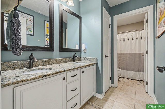 1410 Hardwood Drive, Papillion, NE 68046