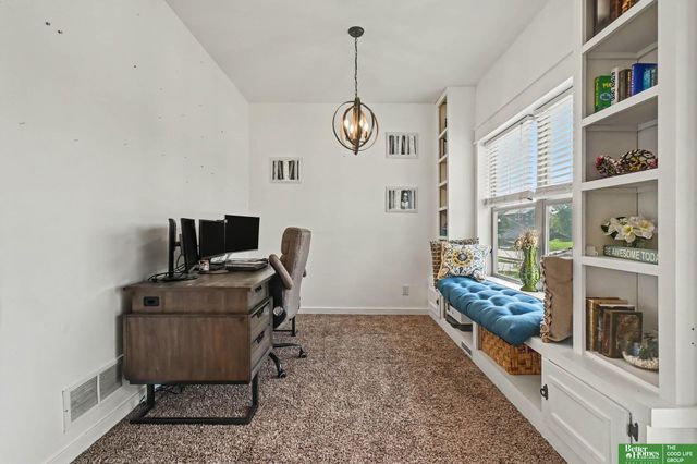 1410 Hardwood Drive, Papillion, NE 68046