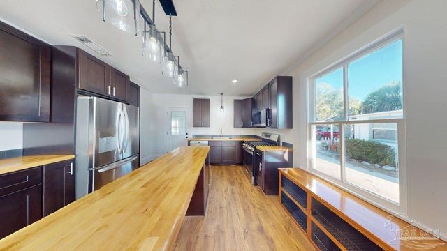 1218 E Cervantes St, Pensacola, FL 32501