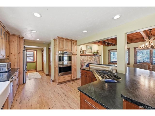 89 Ranch View, Florissant, CO 80816