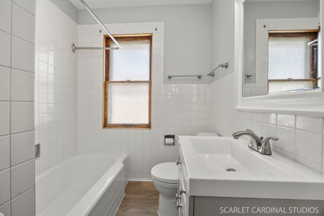 727 S Oakland Avenue, Villa Park, IL 60181