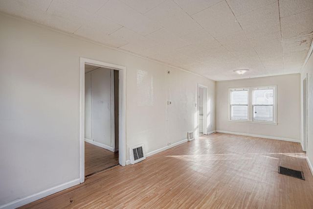 2922 Sheridan Avenue N, Minneapolis, MN 55411