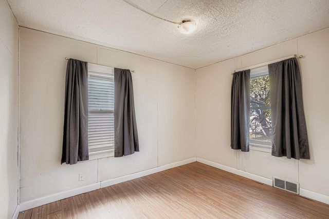 2922 Sheridan Avenue N, Minneapolis, MN 55411