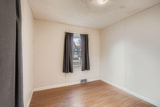 2922 Sheridan Avenue N, Minneapolis, MN 55411