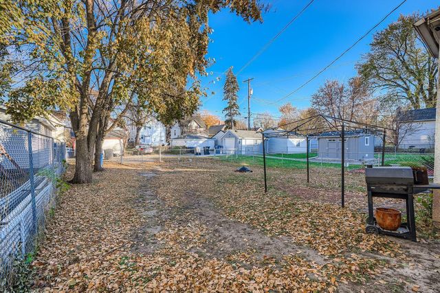 2922 Sheridan Avenue N, Minneapolis, MN 55411