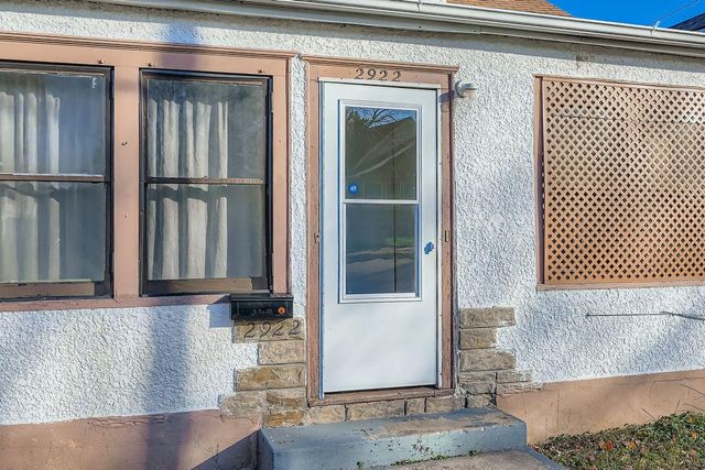2922 Sheridan Avenue N, Minneapolis, MN 55411
