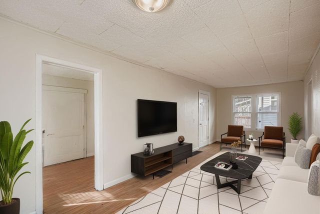 2922 Sheridan Avenue N, Minneapolis, MN 55411