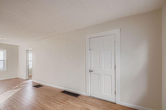 2922 Sheridan Avenue N, Minneapolis, MN 55411