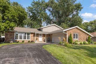 625 N Locust Street, Frankfort, IL 60423