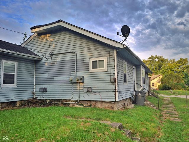1727 N Tacoma Avenue, Indianapolis, IN 46218